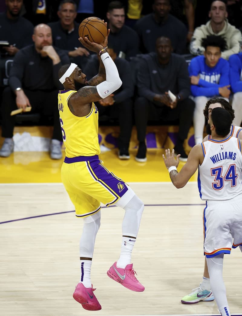 不滅の大記録を破ったNBAのレブロン・ジェームズ、「選手以上の存在