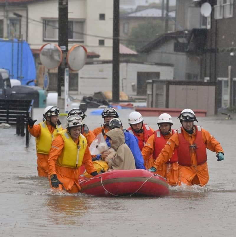 激しさ増す線状降水帯の〝波状攻撃〟、２０１８年の西日本豪雨は１６も発生していた　豪雨災害の被害額は拡大傾向、年間２兆円超えも