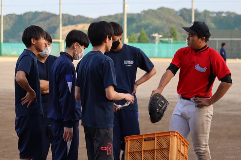 「野球やるべ」津波に遭った岩手・大槌高校でただ１人の野球部員、同級生に支えられ最後の大会で全力プレー