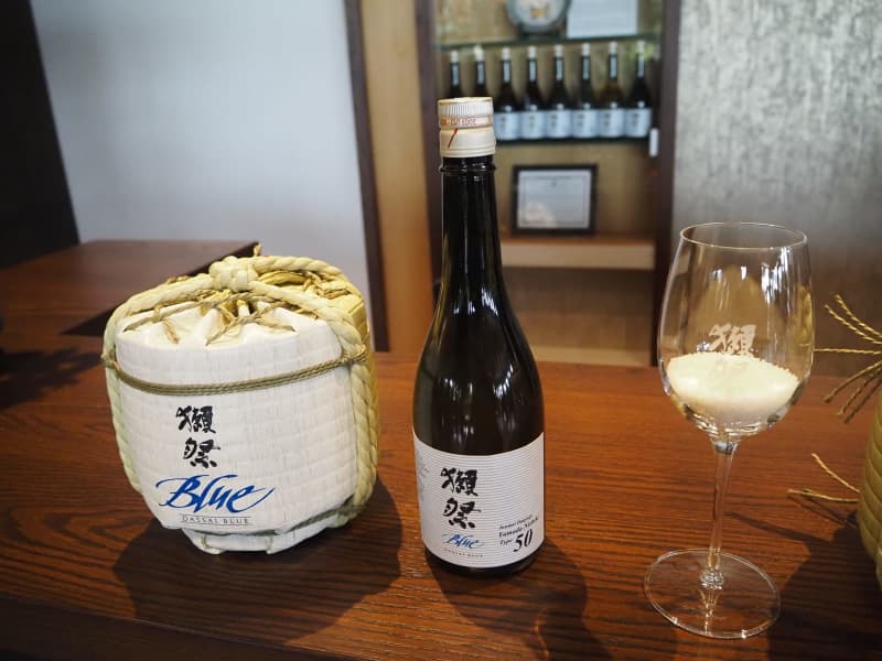 人気日本酒「獺祭」の米国版が登場、会長の評価はまさかの「辛口」　フルーティーな味わいでも「なんとか及第点」目指すは本家超え