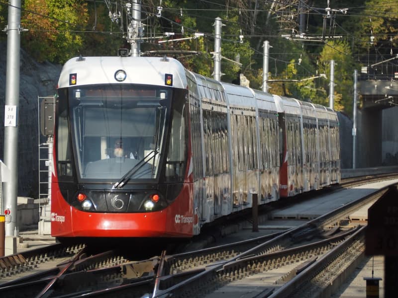 北米では世界遺産を避けて地下へ、路面〝電車〟でもない？　宇都宮ライトレール開業で注目のＬＲＴ「鉄道なにコレ！？」【第５１回】