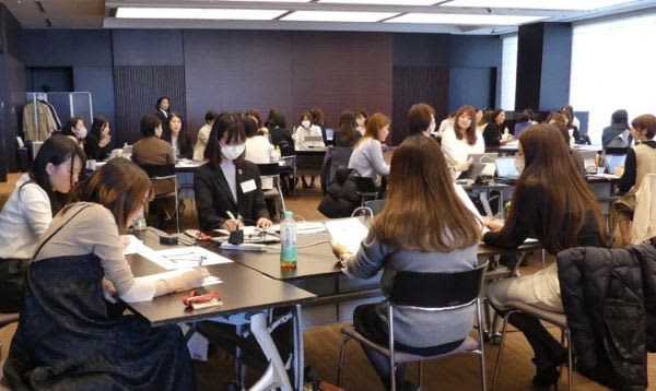 女性社長はわずか０・８％、でも役員は急増中　あまりに極端なジェンダーギャップ、見えてきた企業の実情