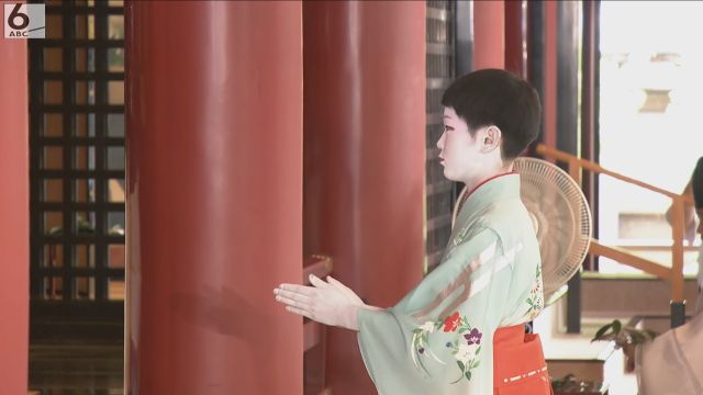 祇園祭が開幕　お稚児さんが「お千度の儀」 　祭の無事を祈る　京都･八坂神社