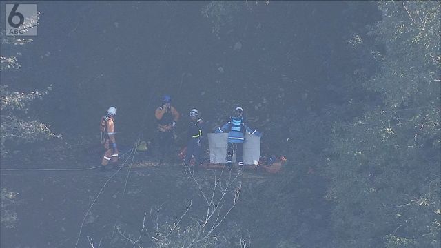 【速報】徳島県吉野川市の山中で車転落　男女３人が意識不明か