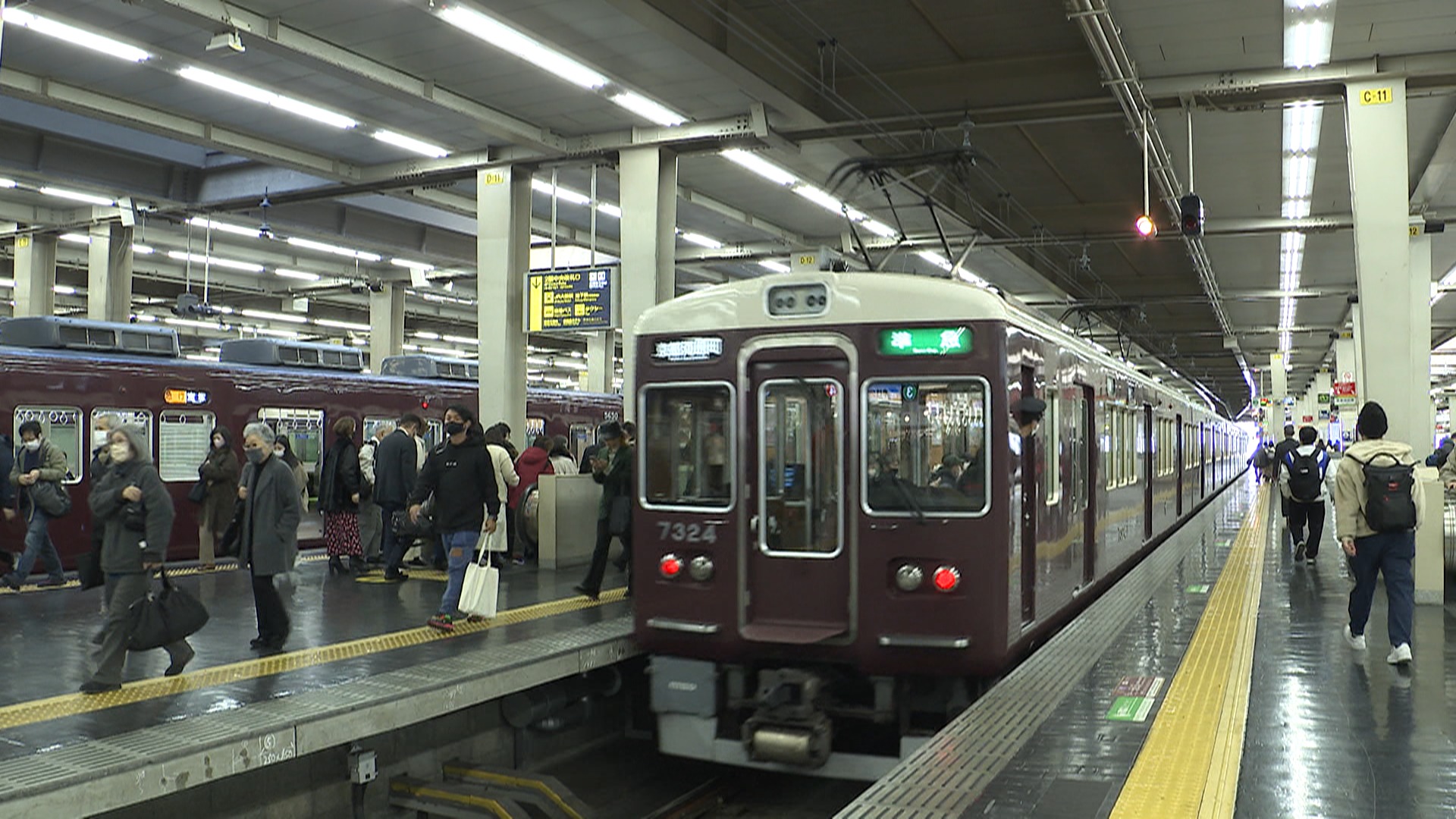 【運転再開】阪急京都線と千里線全線で一時運転見合わせ　高槻市駅構内で人身事故