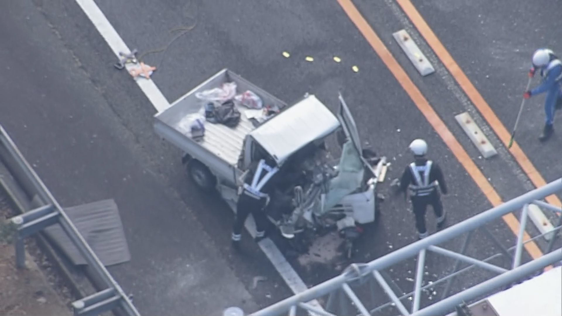 【速報】京都縦貫道で軽自動車同士が正面衝突　車に乗っていた2人が閉じ込めか　1人が心肺停止