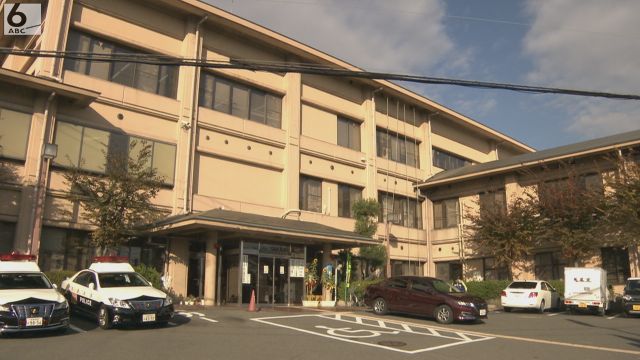 施術中に２０代客の胸を触ったか　マッサージ店共同経営者の男（４６）を逮捕　警察「性犯罪相談ダイヤル」に連絡あり捜査　京都