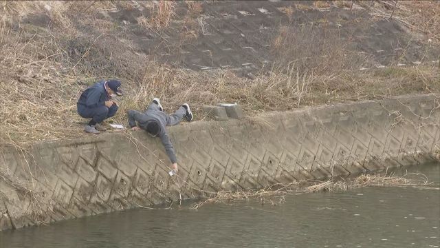 飼い犬を助けようと自ら川に入ったか　５７歳の男性警部が溺れ心肺停止　奈良・大和郡山市