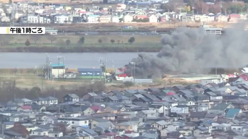 炎と黒煙…秋田市の会社事務所で火事　けが人なし