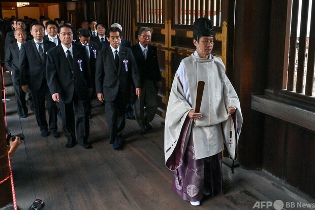 「終戦の日」 国会議員らが靖国神社参拝