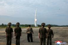 「超大型」弾頭搭載の弾道ミサイル試射 北朝鮮発表