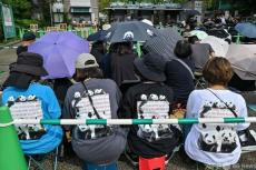 パンダのリーリーとシンシンに別れと感謝 上野動物園で最終観覧日