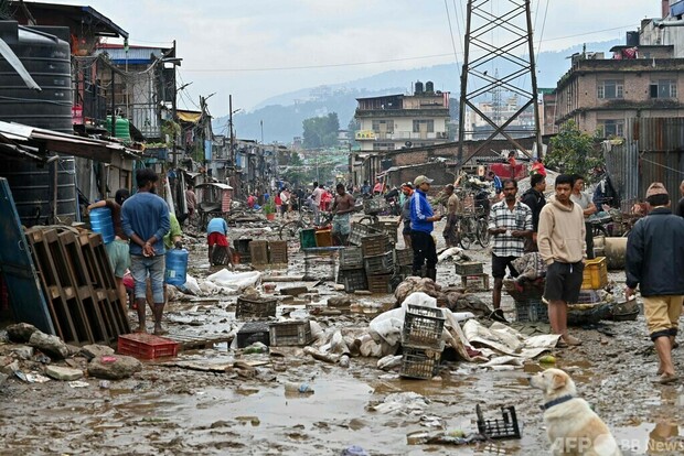 ネパール洪水死者、170人に 行方不明は42人