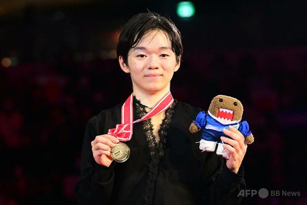 鍵山優真が優勝、壺井3位 NHK杯