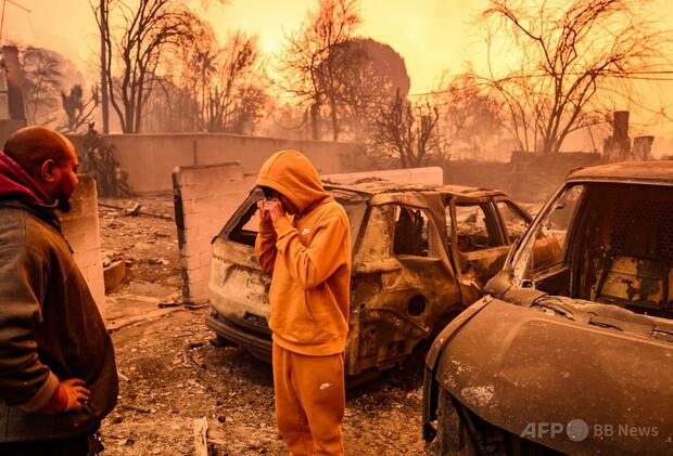 「全て失った」米LA山火事で住民憔悴