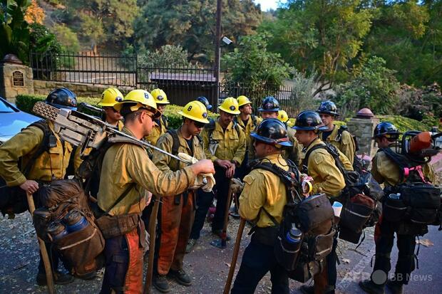 消防士に変装し空き巣、男を逮捕 米LA山火事