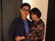 薬丸裕英、34回目の結婚記念日に妻・石川秀美との密着ラブラブショット公開！ 「いつもありがとう」