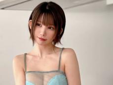 「たまらん」えなこ、透け透け衣装から美乳あらわな姿を披露！ 「めちゃめちゃセクシー」「最高の女神」