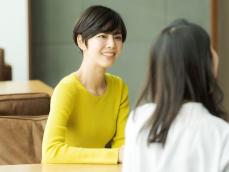 「ママなのに」「産後なのに」って妬み？ 過ぎた“褒めハラ”で周囲に引かれたママ友の謎行動に絶句