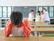 「耳をふさぐほど音が苦手」「学校でイヤーマフが必要」聴覚過敏の子が一人でつらい思いをしないために