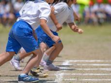 のび太のように「運動神経のない子」を徹底的に見えない化！ 運動会の「教育的配慮」はアリかナシか？