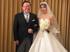 「お似合いの親子」梅沢富美男、“娘”の結婚式でエスコートを担当！ 「テレビ上だけじゃなく仲良し」