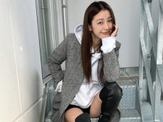 「脚細すぎね？」木下優樹菜、絶対領域際立つ美脚ショット！ 「クールビューティーって感じですき」