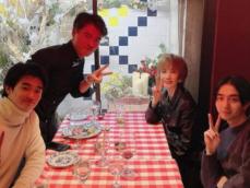 「イケメン達との会食」小柳ルミ子、サッカーレジェンドの息子ら豪華メンバー食事会！ 「とても好青年でした」