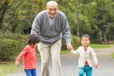 70歳男性・金融資産1000万円「余裕を持った生活をするには2000万円必要」老後にかかる計画外の出費