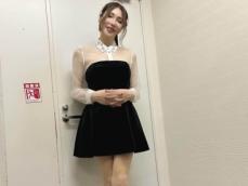 「すごく足が長〜い」KABA.ちゃん、美脚際立つスタイル抜群ショットを披露！ 「お人形さんみたいです」