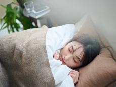 暖房のせいで「睡眠の質」が落ちる!? ぐっすり眠れる寝室温度の条件