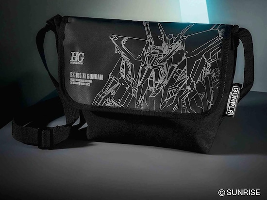付録】Ξガンダムの「メッセンジャーバッグ」が付いてくる！ 予約必須の