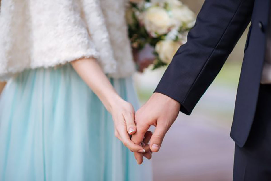 初めて繋がった 男性が胸キュンする手を繋いだ時のフレーズ 記事詳細 Infoseekニュース