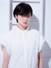 平手友梨奈、屋上から飛び降りても涼しい顔？「ふわーっと」