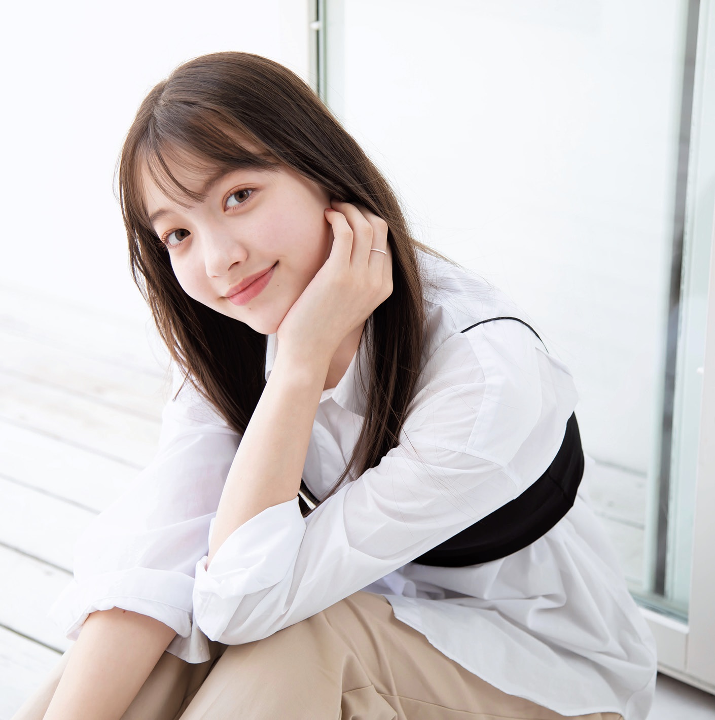 バーガーのCMで話題の雑賀サクラ 「給食を食べすぎて」と可愛い失敗談