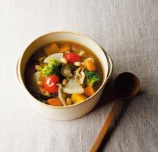 秋の腎疲れを浄化！ 簡単に作れて栄養も摂れる“解毒スープレシピ”