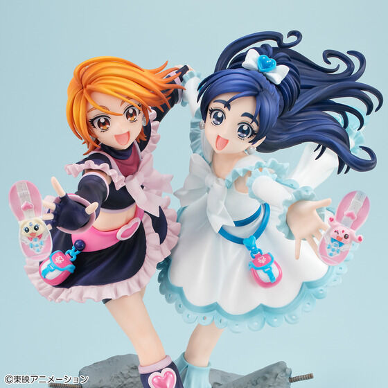 「ふたりはプリキュア」キュアブラック＆キュアホワイトが手を繋いで前へ…！ 2人セットのフィギュア登場