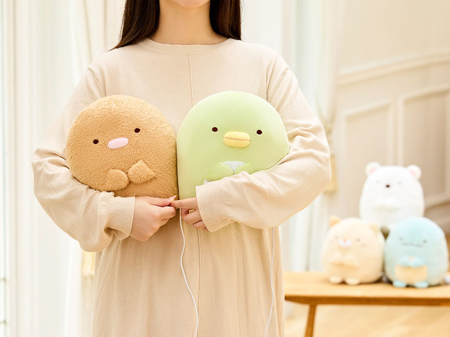 「すみっコぐらし」ぺんぎん？＆とんかつを抱っこしてぽかぽか♪ あったかくなるぬいぐるみ登場