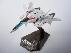 「マクロスII」エースパイロット、再び！「VF-2SS バルキリーII」がメモリアル仕様フィギュアで登場