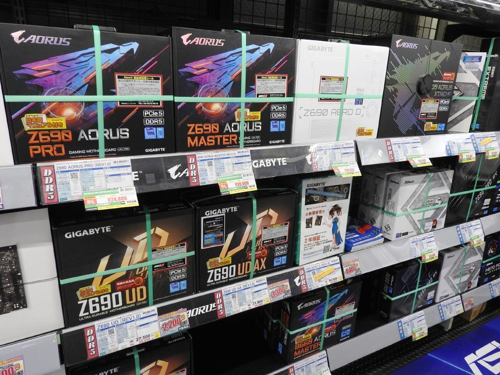 【特価情報】DDR5対応のGIGABYTE製マザーが大幅値下げ、半額に近い製品も！