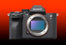 ソニーが「第5世代」αシリーズ初号機としてAIチップ搭載カメラ「α7RⅤ」発表