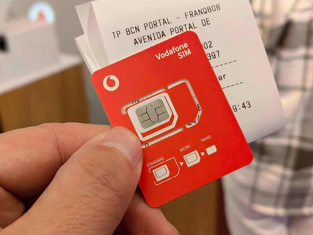 スペインの5GプリペイドSIMを自販機で購入！ 10ユーロ50GBと格安爆速