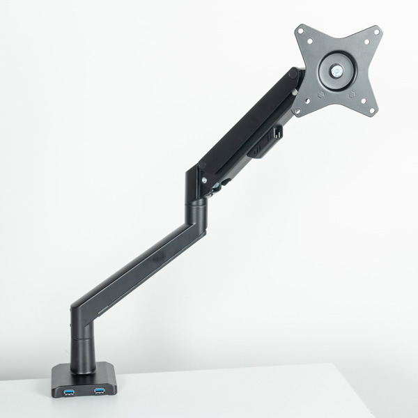 ゲーミングモニター＆モニターアーム 組み立て、取り付けの簡単さに工夫あり！ USB延長ケーブルもうれしい