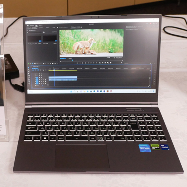 Core i7-13700HXとRTX 4060、WQHDの15.6型クリエイター向けノートPCが