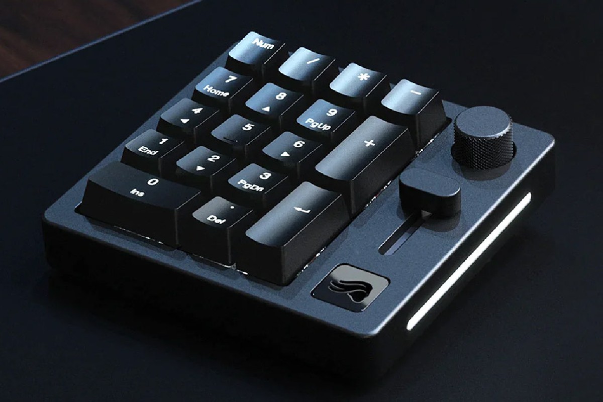 カスタマイズ可能なノブとスライダーがついたプログラマブルテンキー「GMMK Numpad」