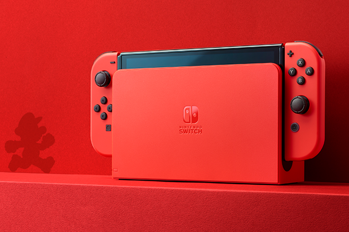 本日発売】「Nintendo Switch」限定色マリオレッド 隠れコインが魅力