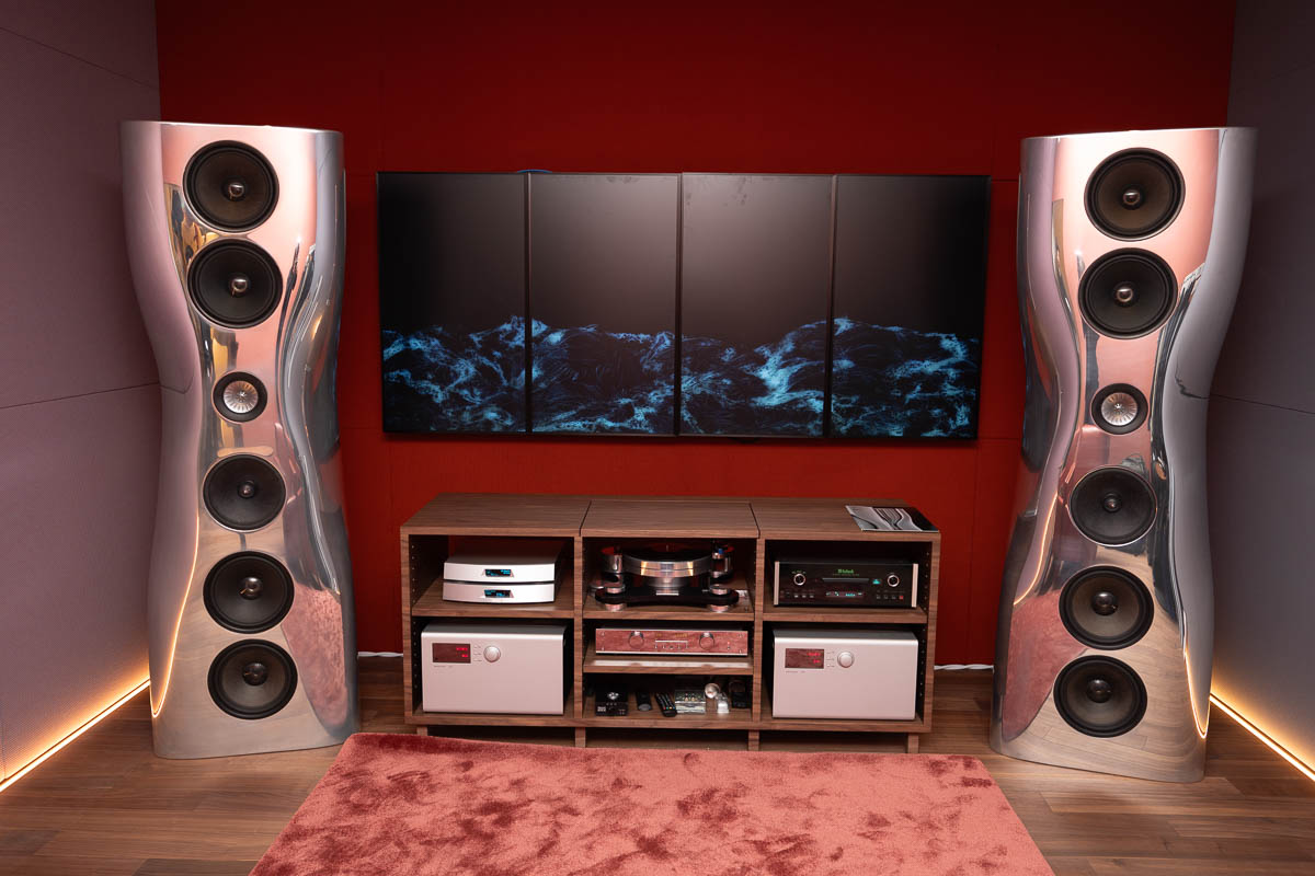 体験と発見」を意識した、KEFの新しいショールームが南青山に