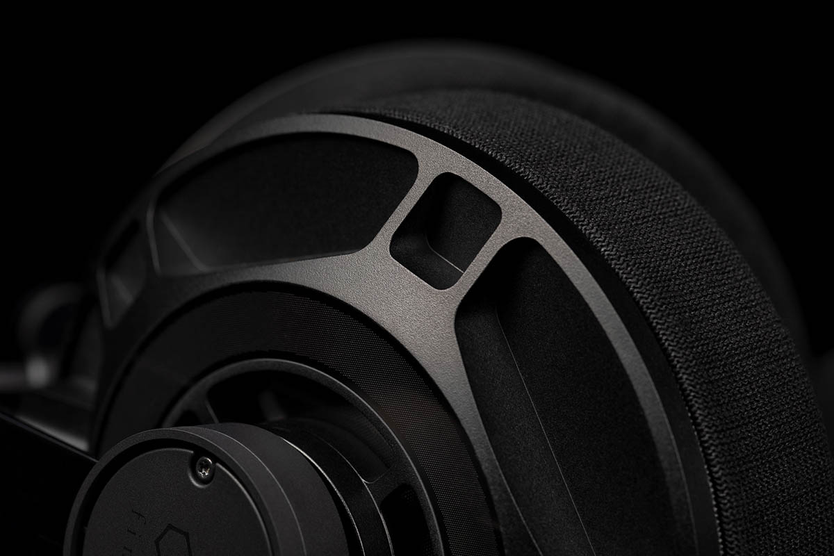 final、平面磁界型ヘッドホンの新フラッグシップ「D7000」｜Infoseek