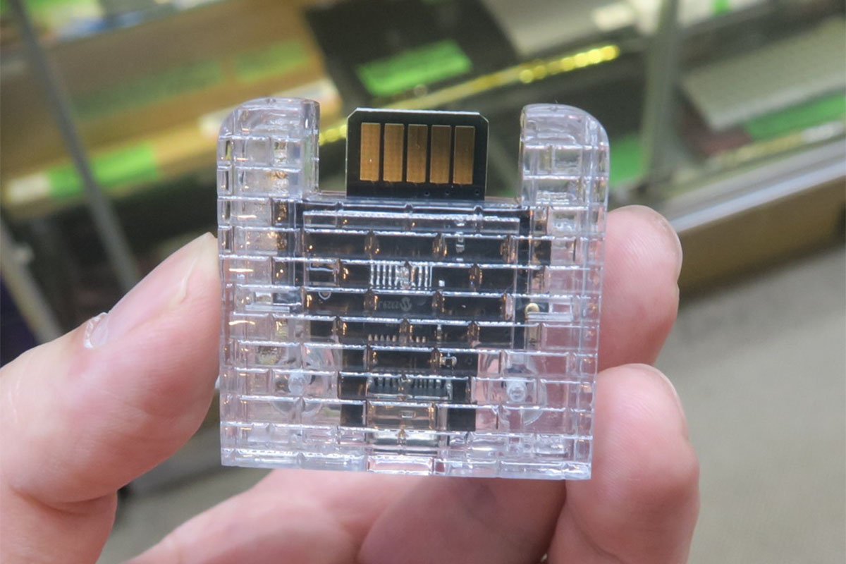 サターンのマルコンをUSBゲームパッド化するアダプターが新登場