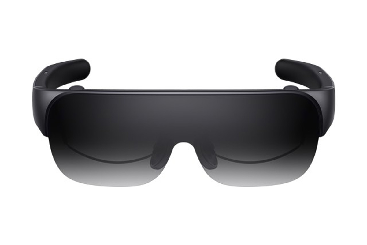 対応スマホと接続すれば120型相当の大画面　「au Smart Glasses」